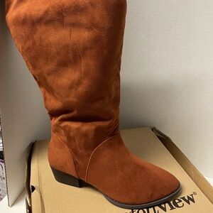 Comfortview Women's Boots 9WW Cooper Suede Tall Boots NWT